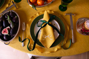 Your Ultimate Holiday Table Guide: Everything You Need to Prepare for the Season of Merrymaking